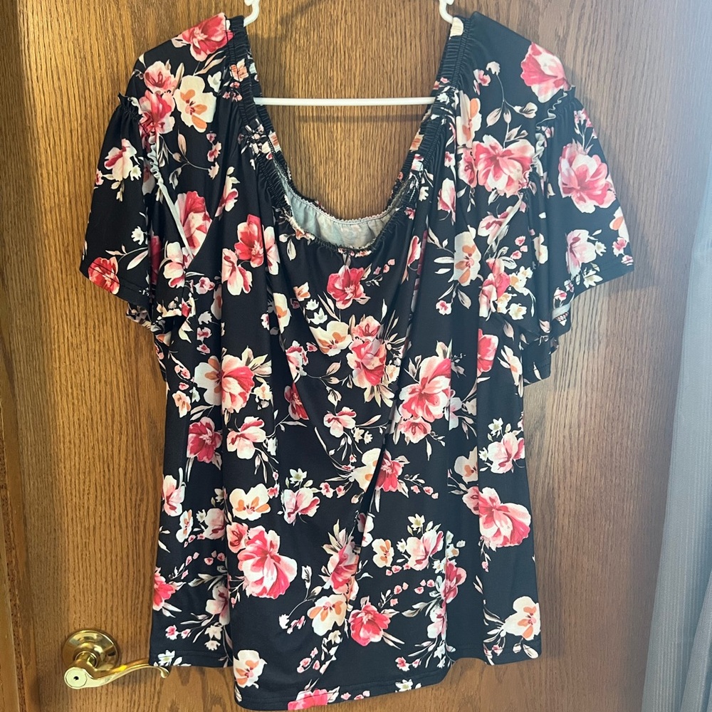 Floral Black and Pink Women's Top